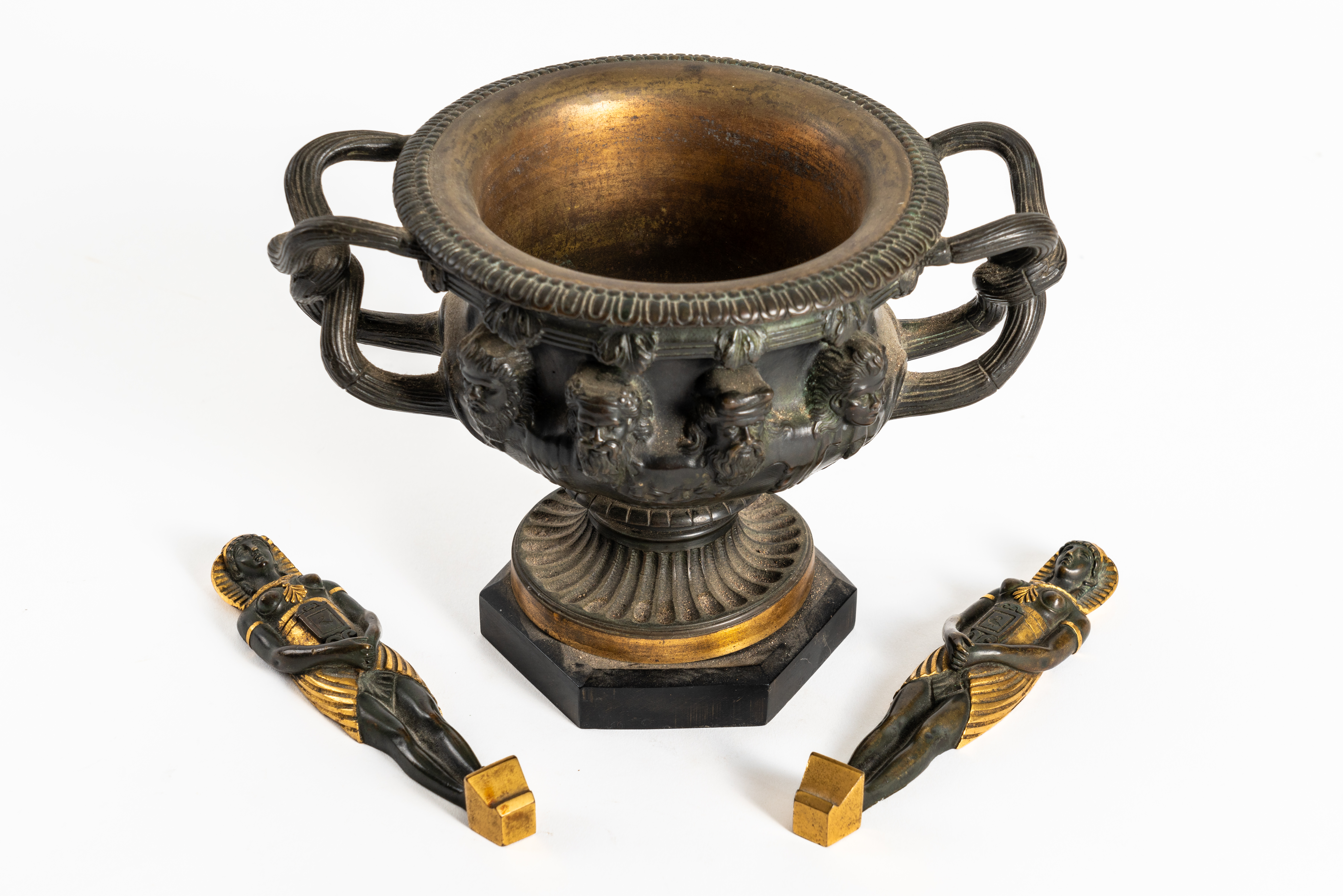 AFTER THE ANTIQUE: A PATINATED BRONZE AND GILT METAL WARWICK VASE AND TWO EGYPTIAN PHARAOH... - Image 2 of 8
