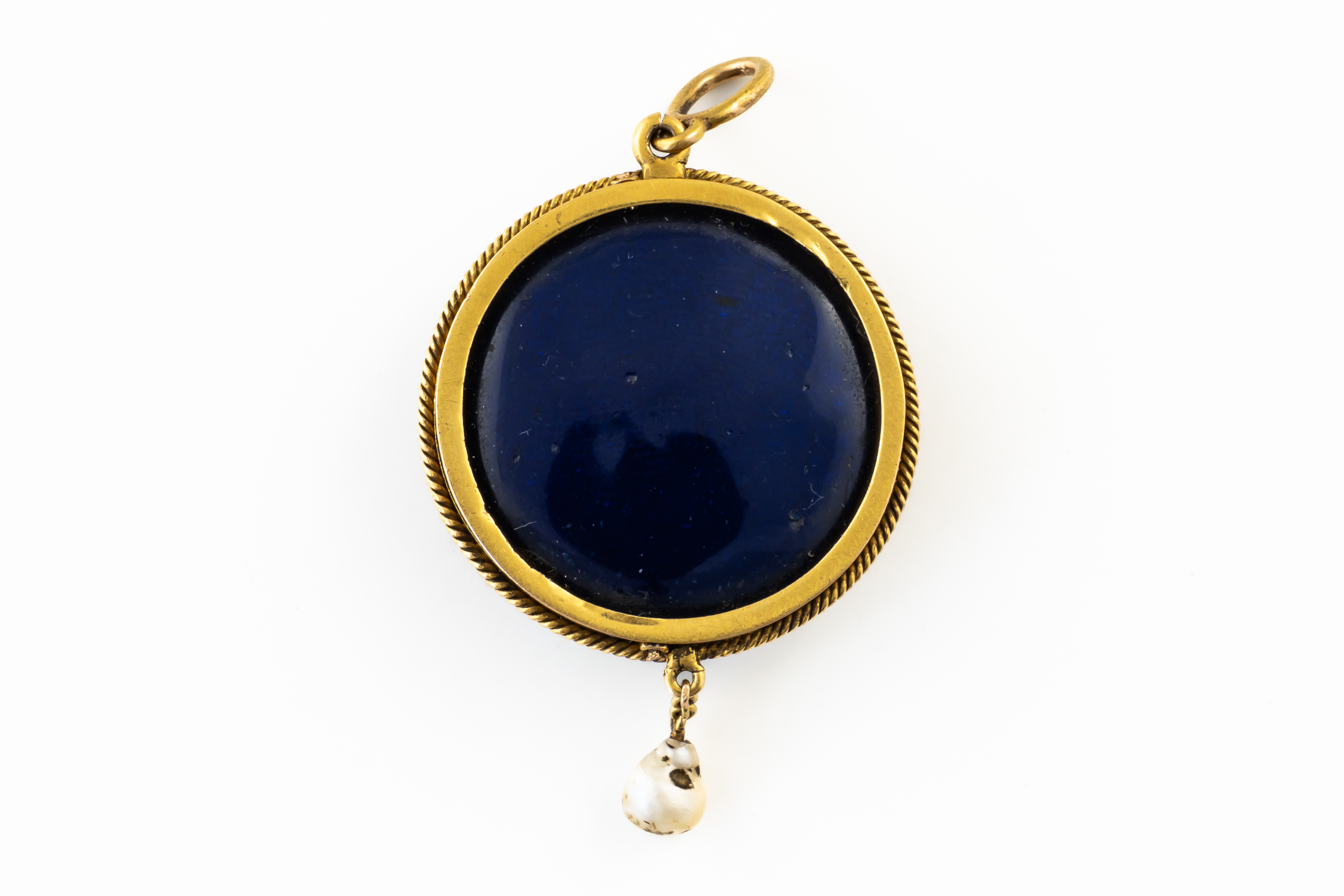 AN ART NOUVEAU ENAMEL PENDANT - Image 2 of 2