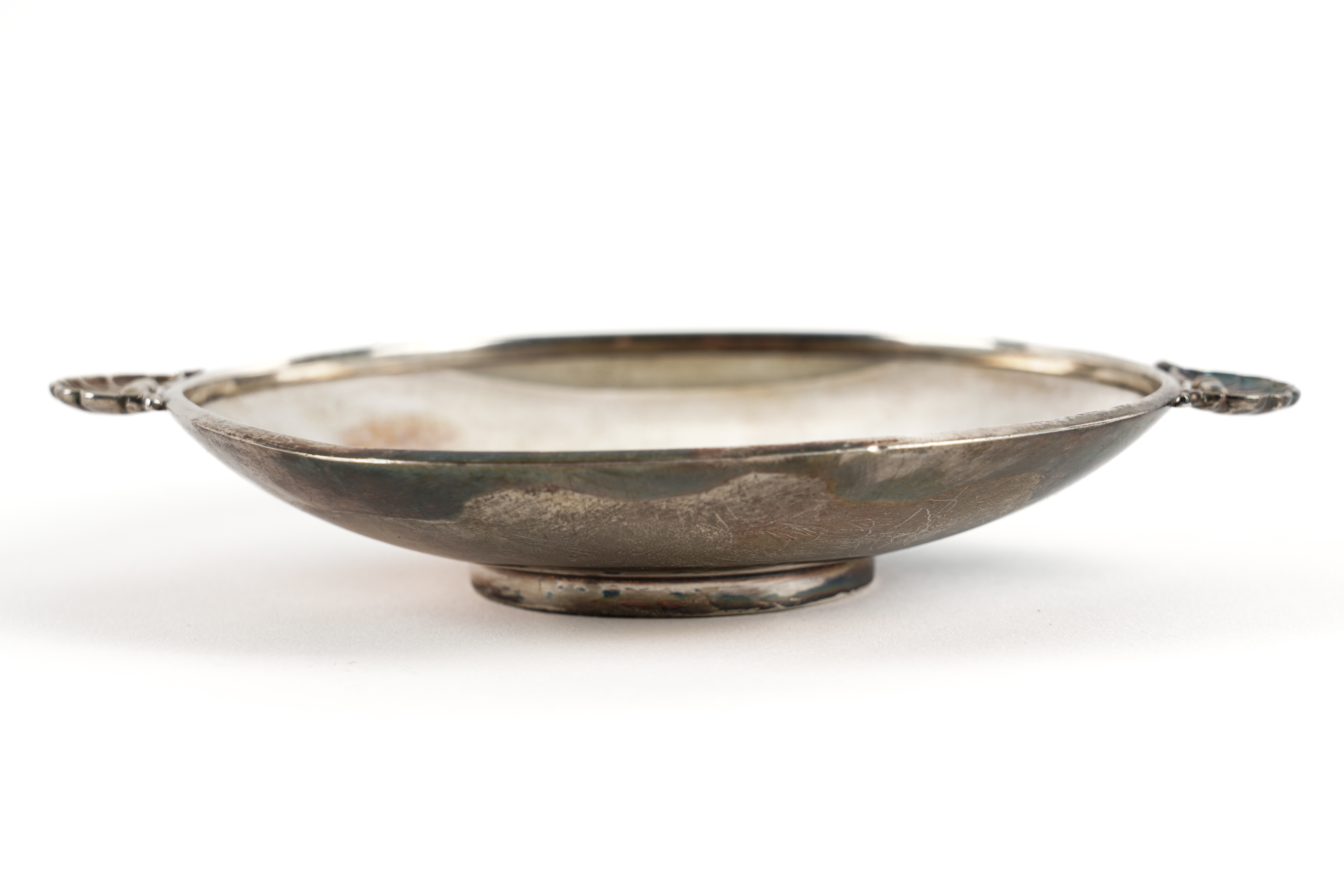 A GEORG JENSEN SILVER TWIN HANDLED DISH - Image 2 of 3