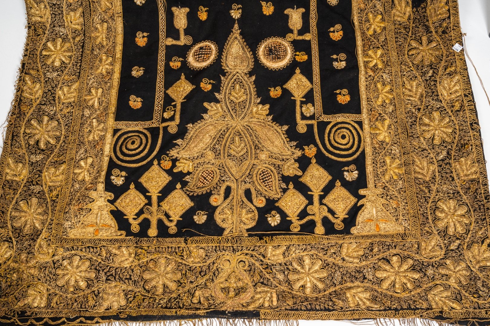 A SOUTH EAST ASIAN GOLD THREAD EMBROIDERED WALL HANGING (2) - Image 5 of 9