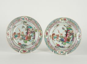 A PAIR OF FAMILLE ROSE SOUP PLATES (2)