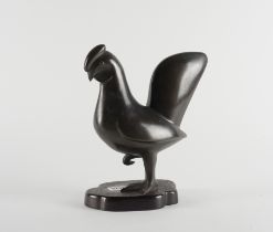 A JAPANESE BRONZE FIGURE OF A COCKEREL BY KIBUNDO SHOHEI III ( 1892-1929)