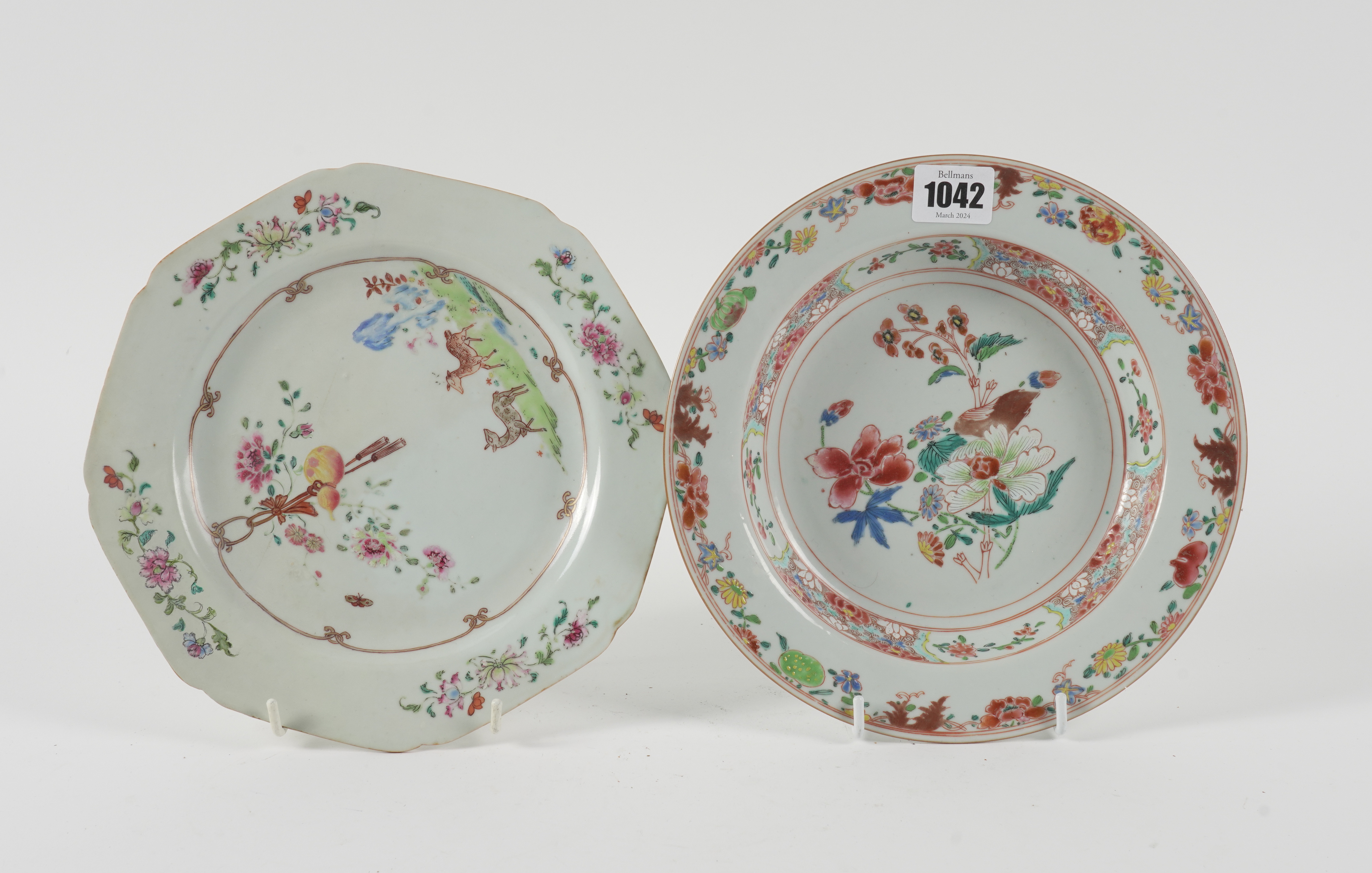 TWO CHINESE FAMILLE ROSE PLATES (2)