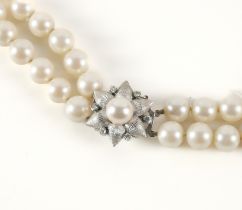 A TWO ROW CULTURED PEARL NECKLACE