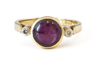 A GOLD, STAR RUBY AND DIAMOND THREE STONE RING (2)