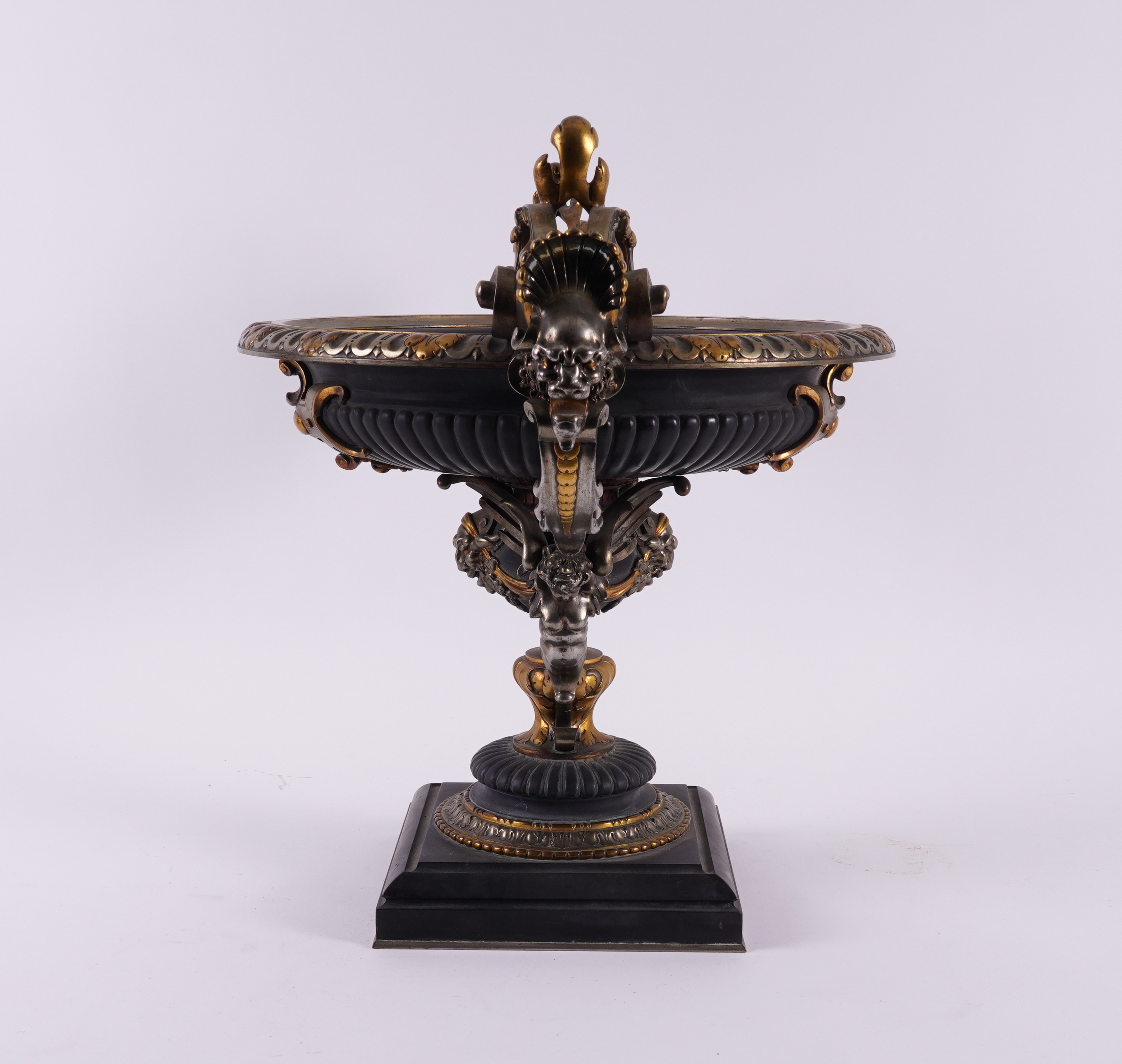 FERDINAND BARBEDIENNE, PARIS: A FRENCH GILT AND SILVERED BRONZE TWIN HANDLED TAZZA - Image 4 of 8