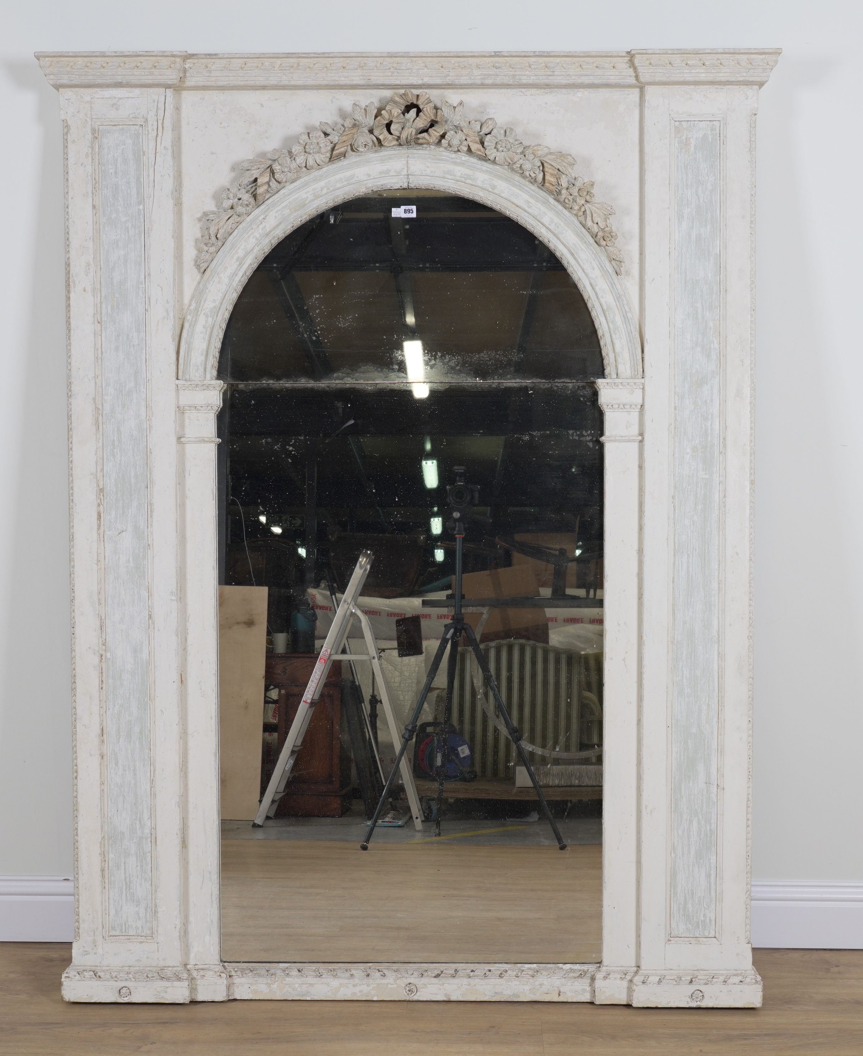 A LARGE 19TH CENTURY ARCH TOP MIRROR - Image 7 of 8