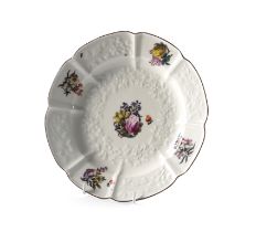 A MEISSEN PORCELAIN PLATE