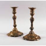 A PAIR OF SILVER GILT TABLE CANDLESTICKS (2)