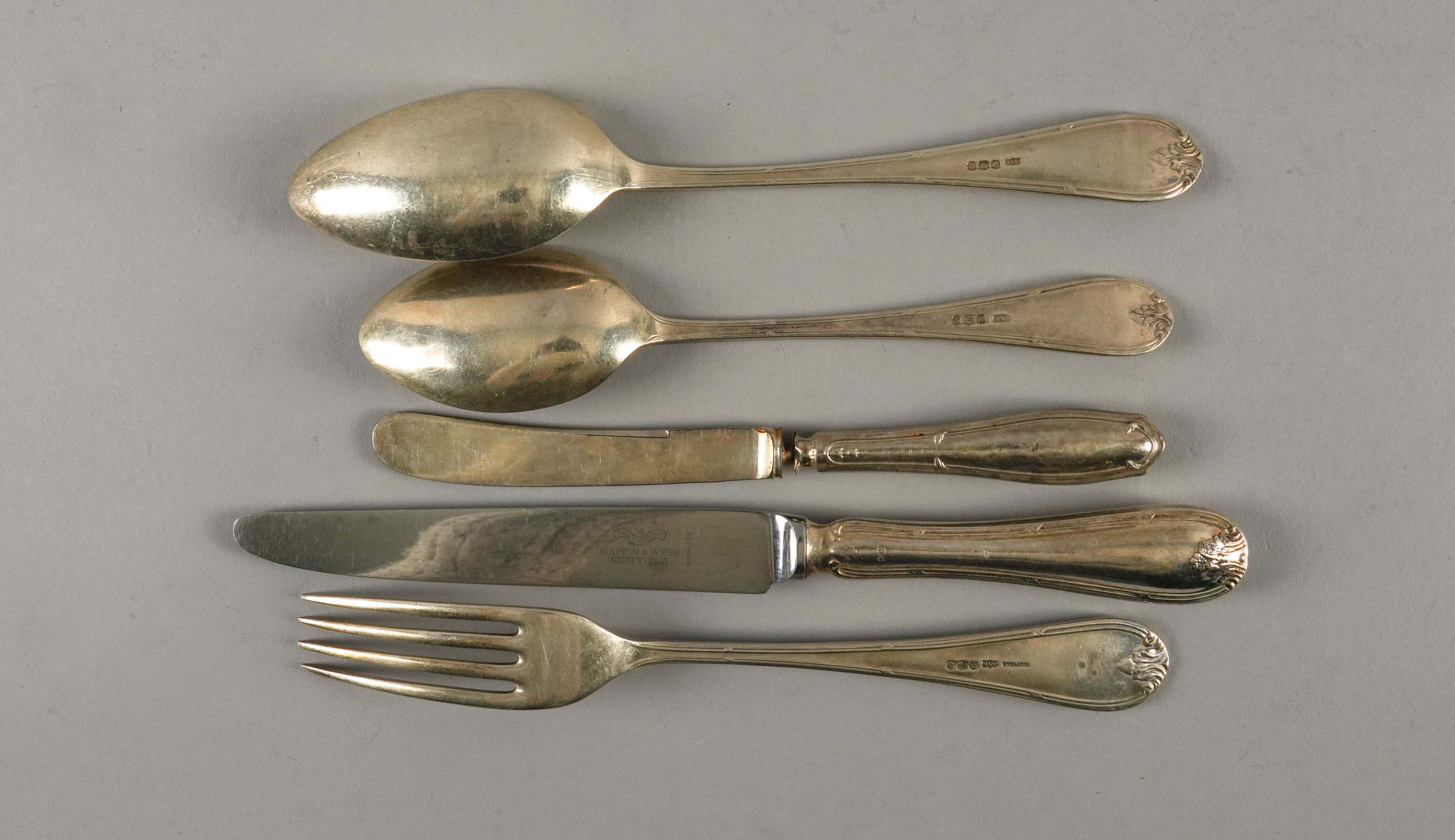 A GROUP OF SILVER TABLE FLATWARE (QTY) - Image 2 of 2