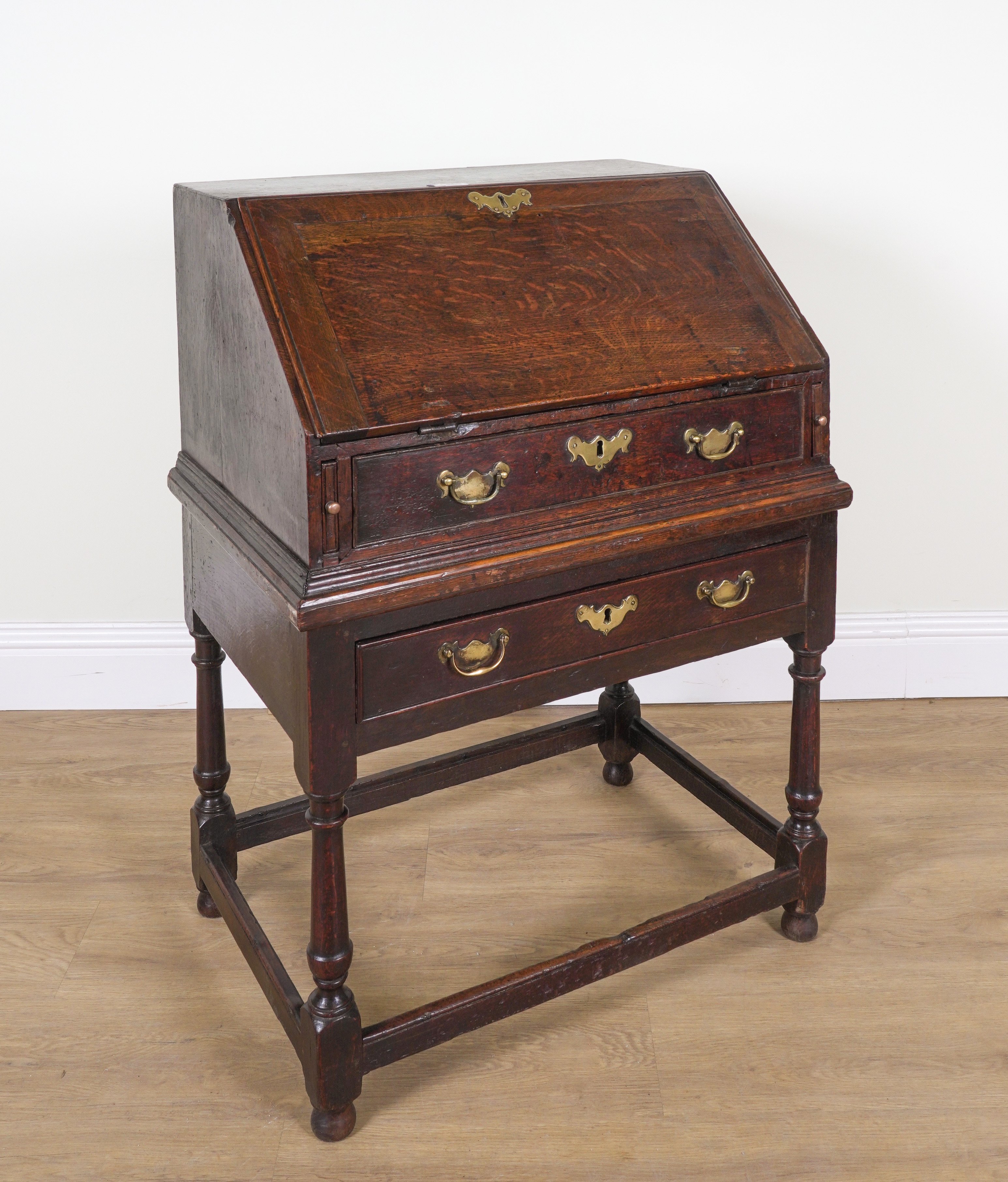 AN 18TH CENTURY OAK BUREAU ON STAND - Image 2 of 5