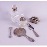 A GROUP OF SILVER MOUNTED WARES (6)