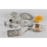 A GROUP OF SILVER AND PLATED WARES (12)