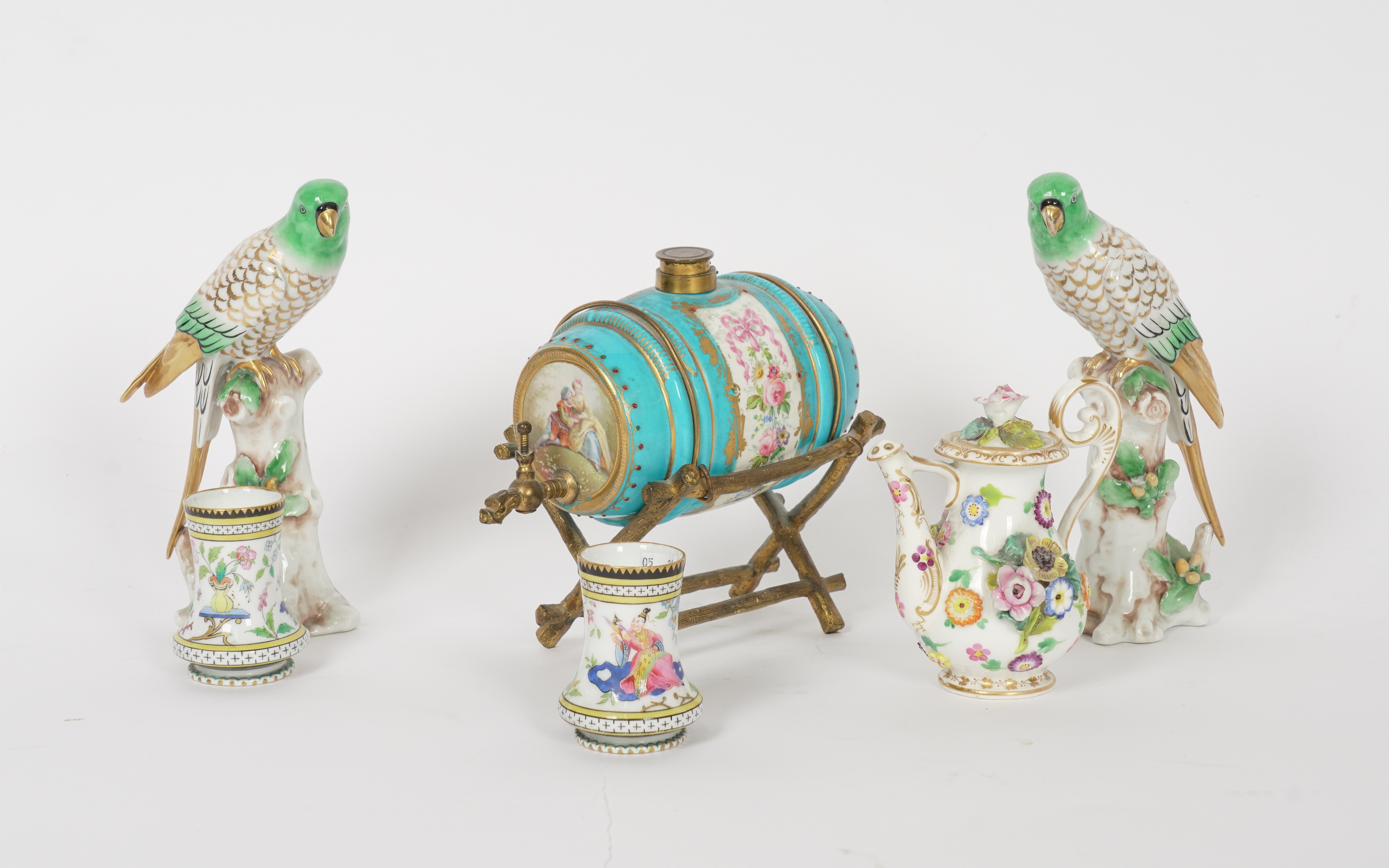 A GROUP OF CONTINENTAL AND ENGLISH PORCELAINS (9)