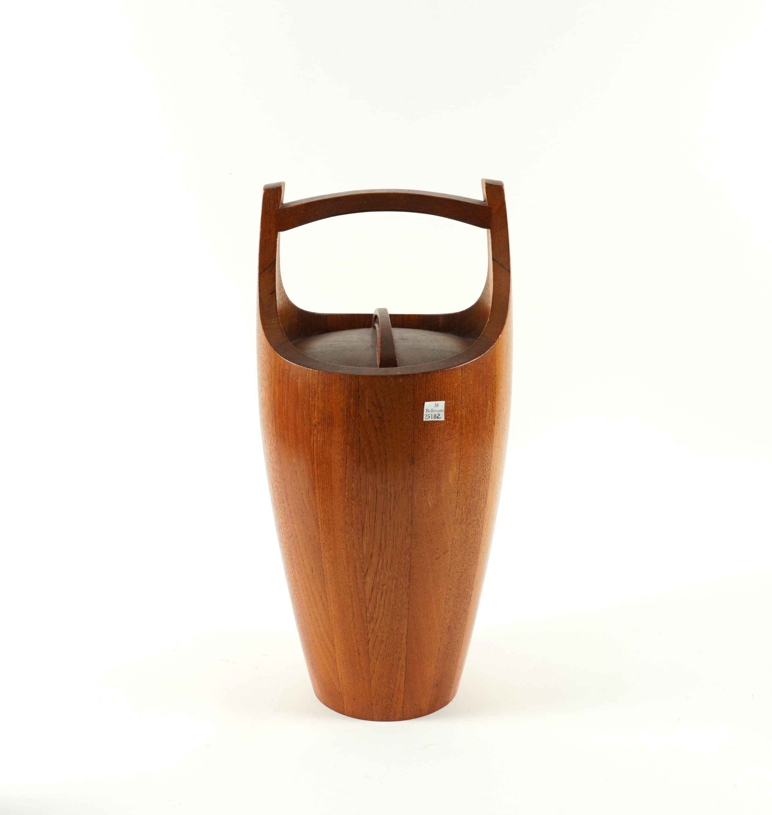 JENS QUISTGAARD FOR DANSK DESIGN: A DANISH STAVED TEAK 'CONGO' ICE BUCKET - Image 3 of 8