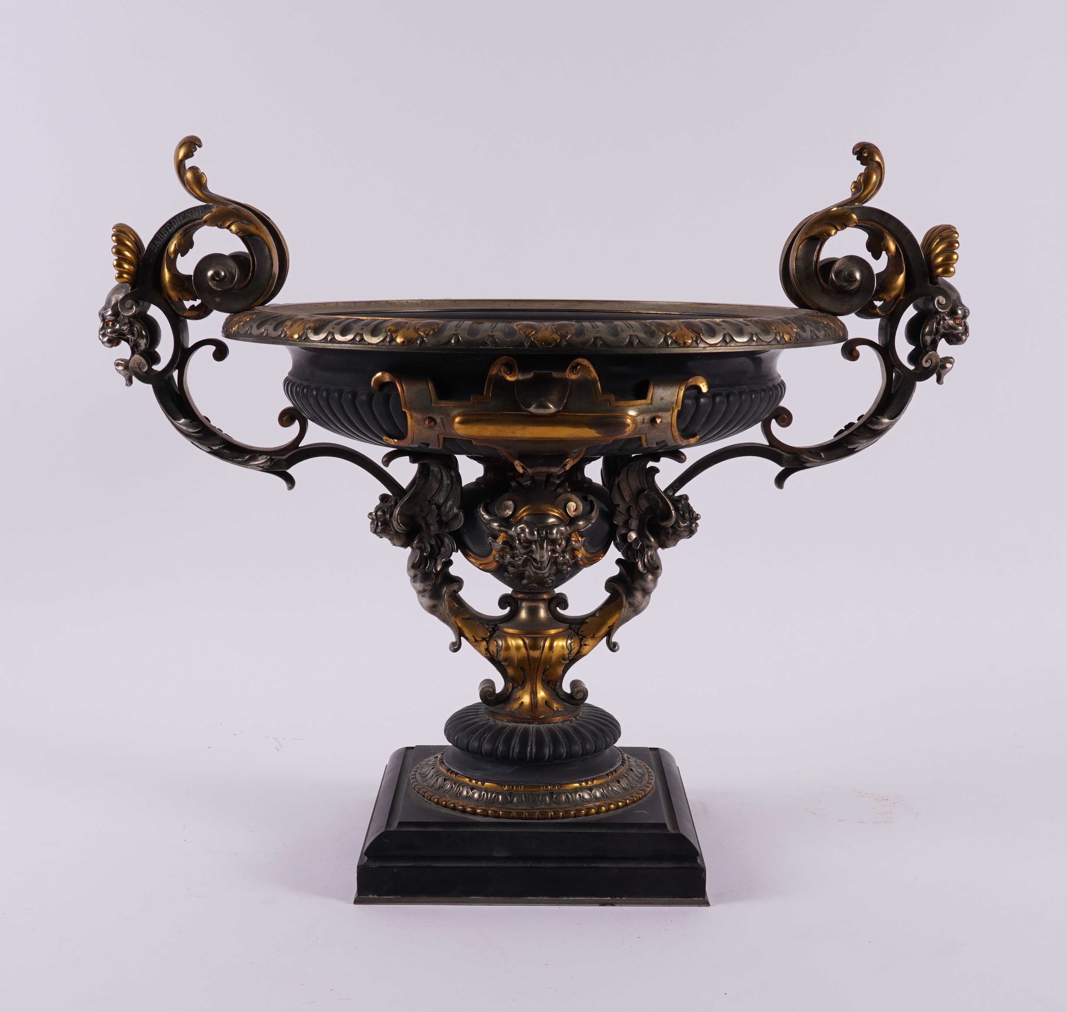 FERDINAND BARBEDIENNE, PARIS: A FRENCH GILT AND SILVERED BRONZE TWIN HANDLED TAZZA - Image 5 of 8