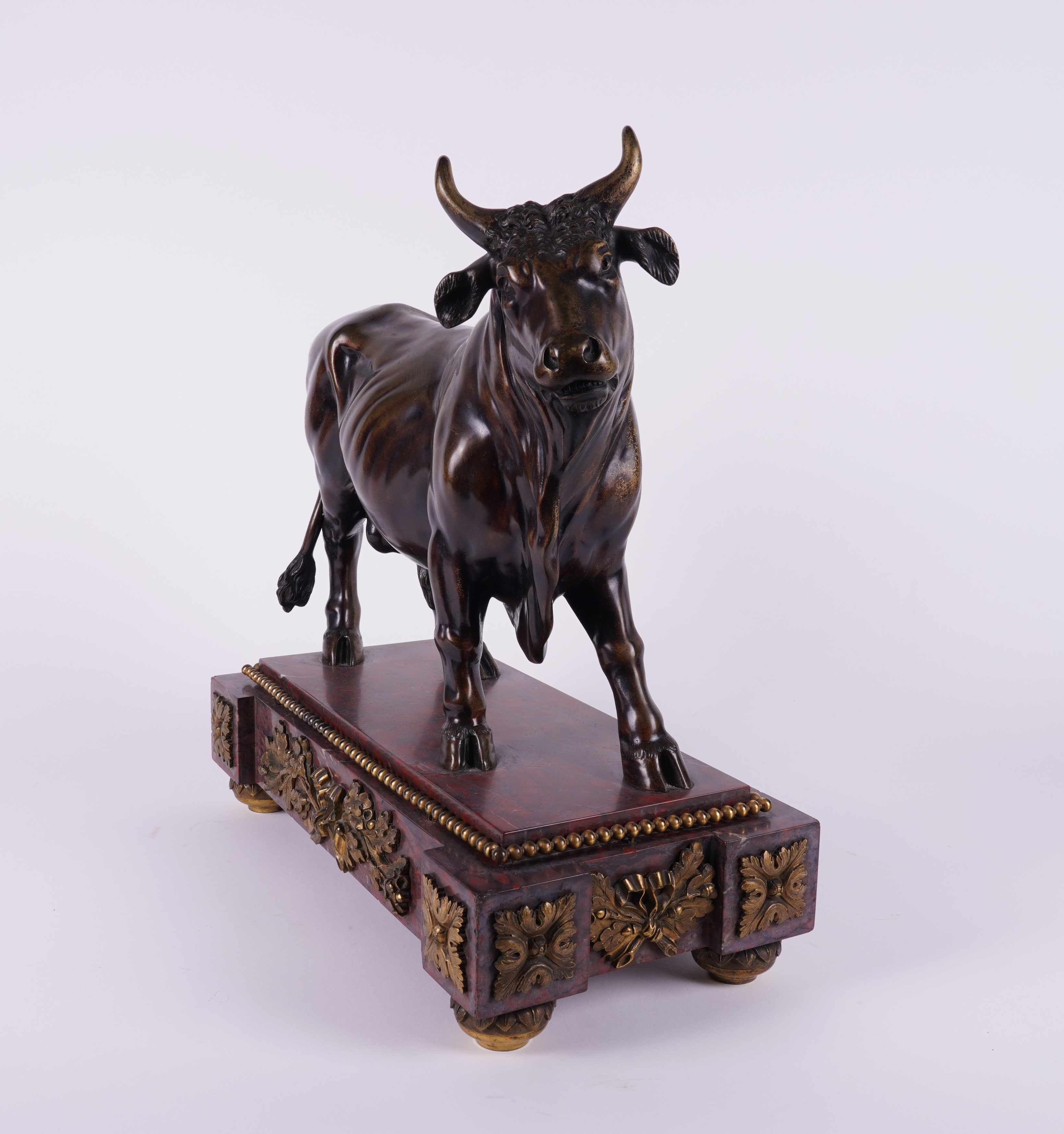 A FRENCH PATINATED BRONZE SCULPTURE OF A STANDING BULL - Image 10 of 11