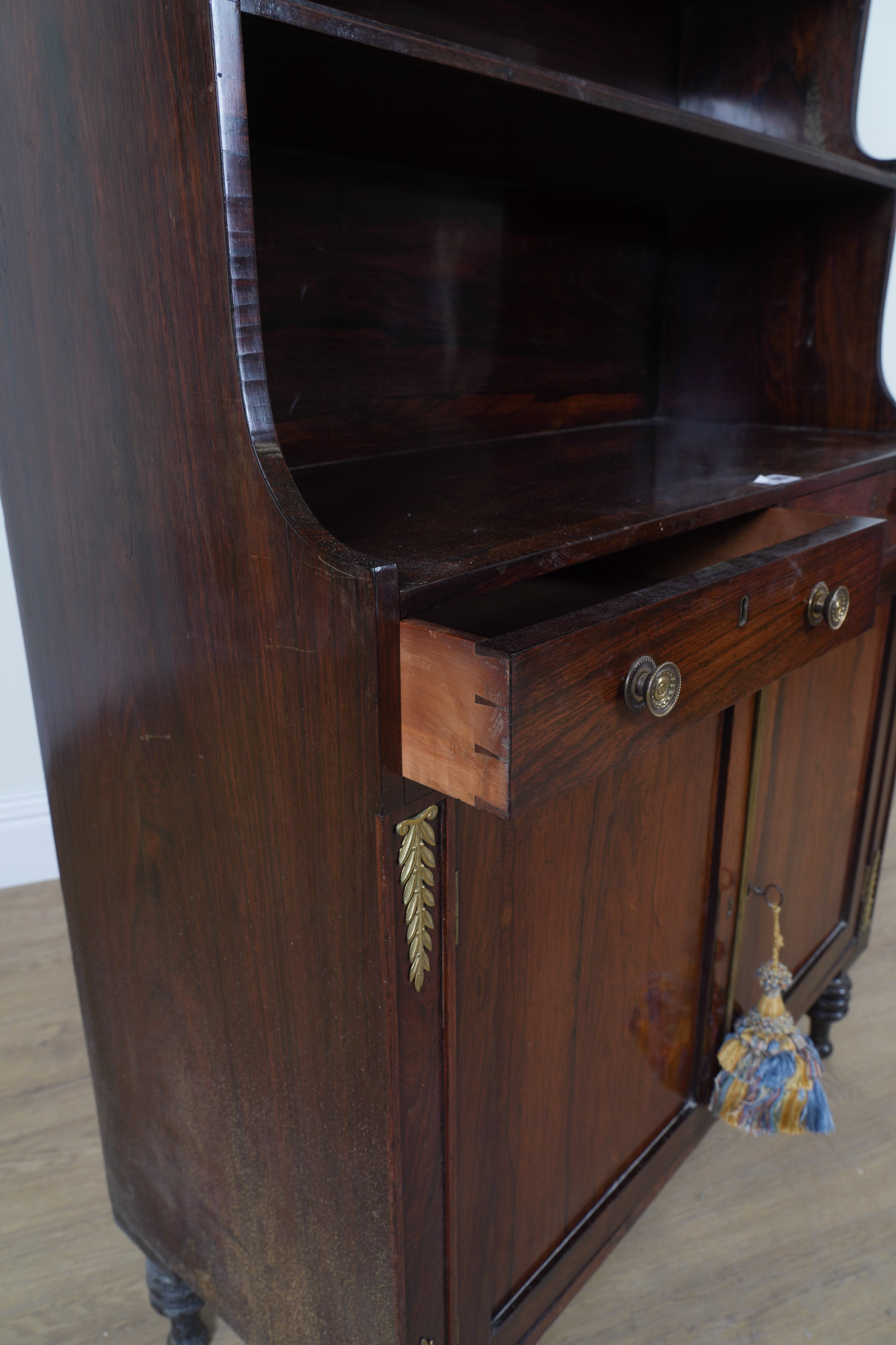 A REGENCY ROSEWOOD WATERFALL BOOKCASE - Image 3 of 4