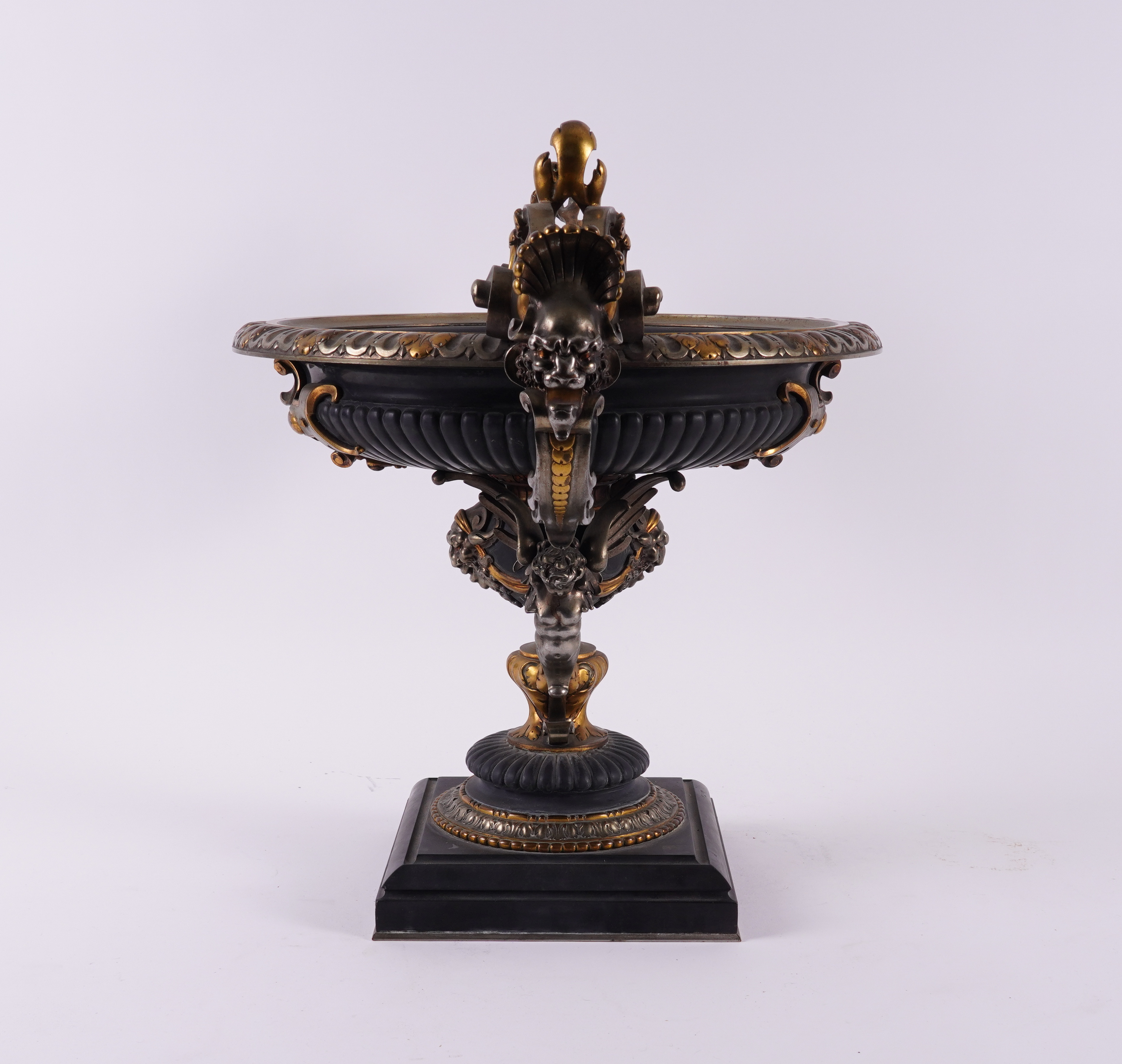 FERDINAND BARBEDIENNE, PARIS: A FRENCH GILT AND SILVERED BRONZE TWIN HANDLED TAZZA - Image 6 of 8