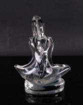 A MURANO GLASS ABSTRACT FEMALE SEATED NUDE BY ERMANNO NASON