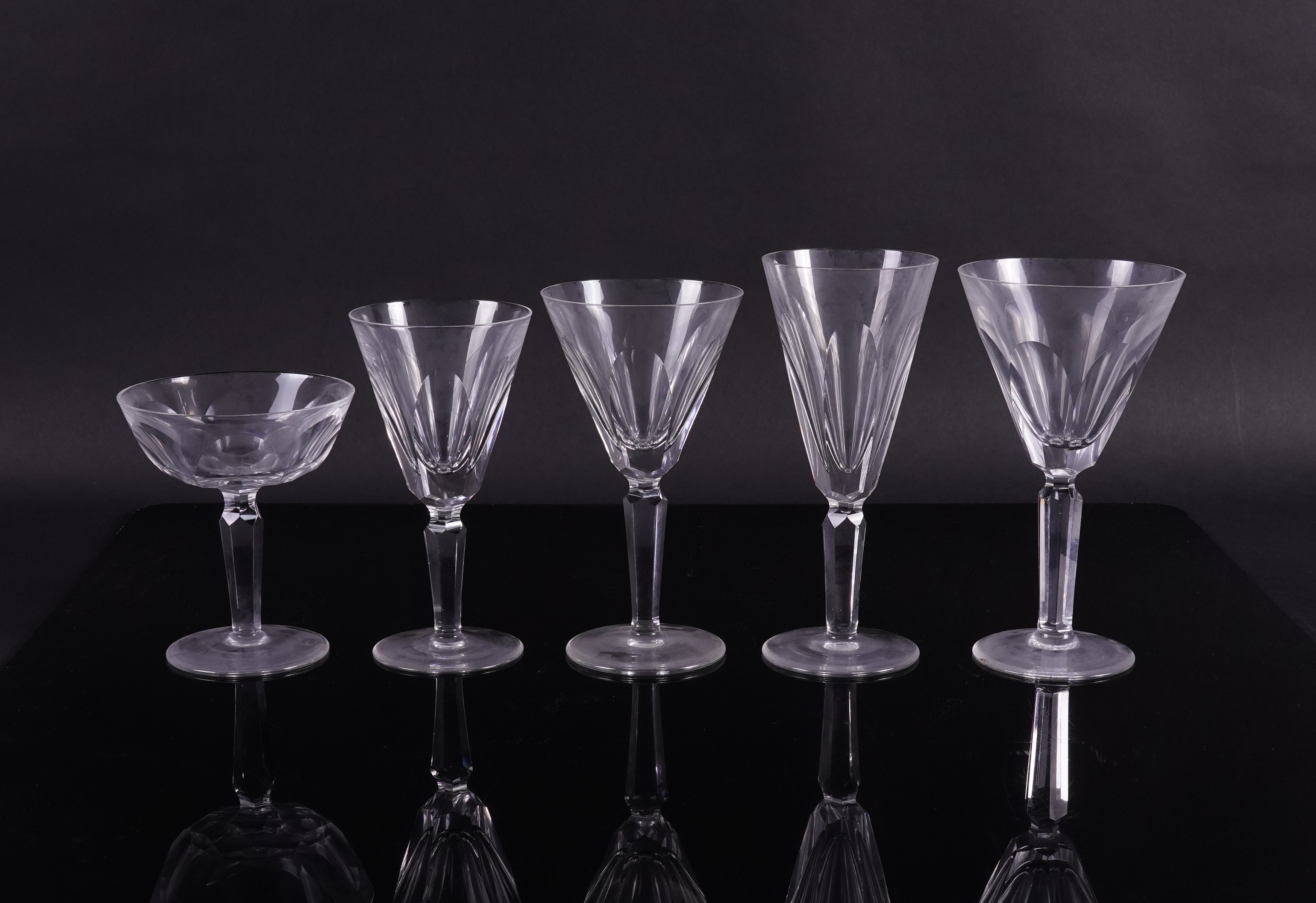 A GROUP OF WATERFORD CRYSTAL `SHEILA' PATTERN STEMWARE (72) - Image 2 of 2