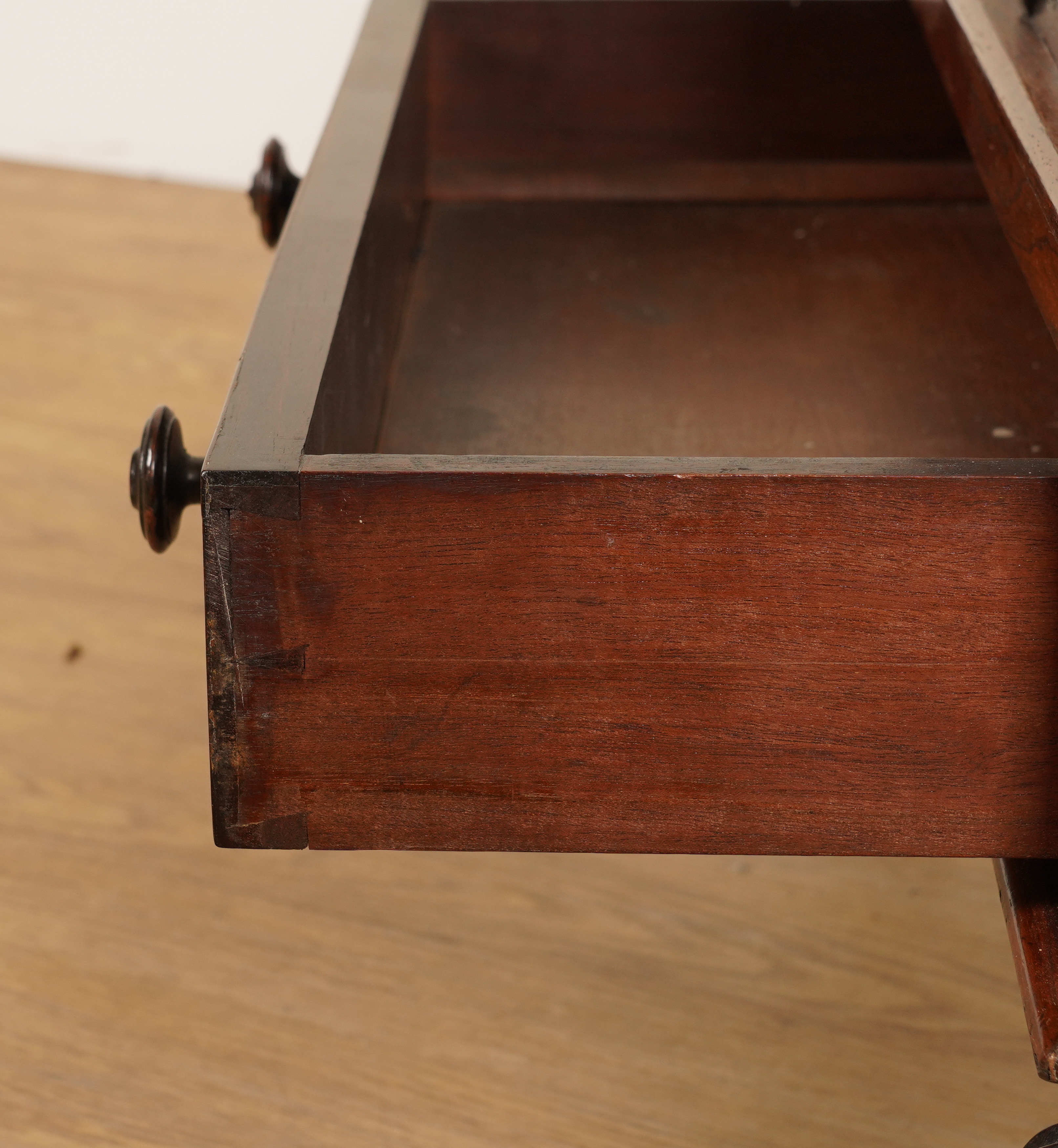 A REGENCY ROSEWOOD SINGLE DRAWER THREE DIVISION CANTERBURY - Image 5 of 5