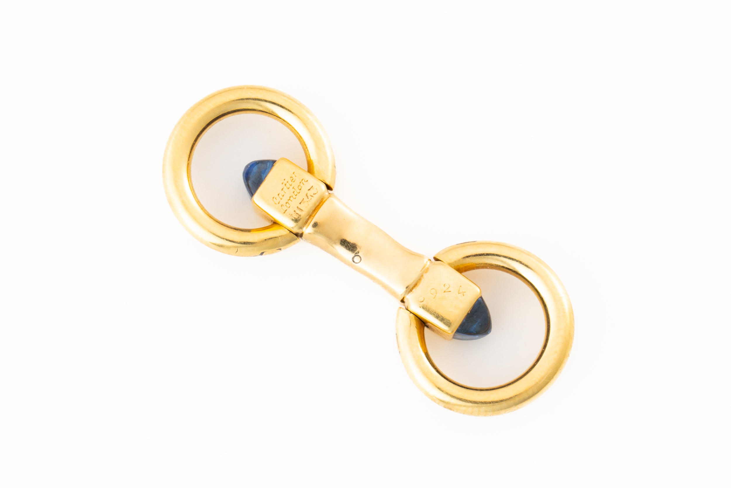 A CARTIER LONDON GOLD AND SAPPHIRE SINGLE CUFFLINK - Image 2 of 2