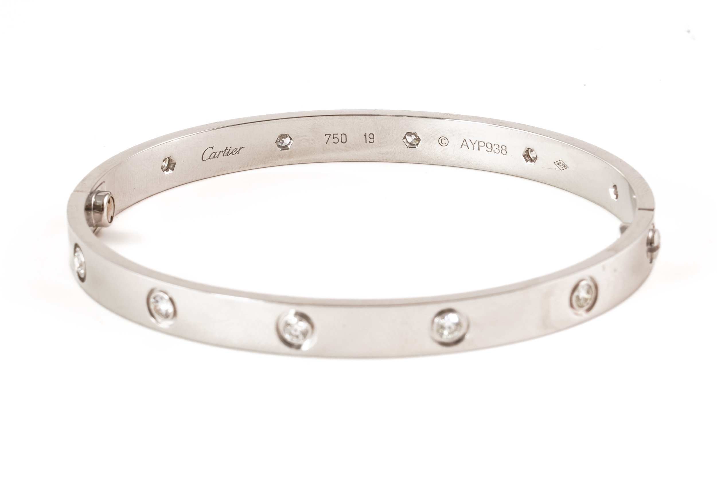 A WHITE GOLD CARTIER LOVE BANGLE, 10 DIAMONDS, BOXED (3) - Image 3 of 5