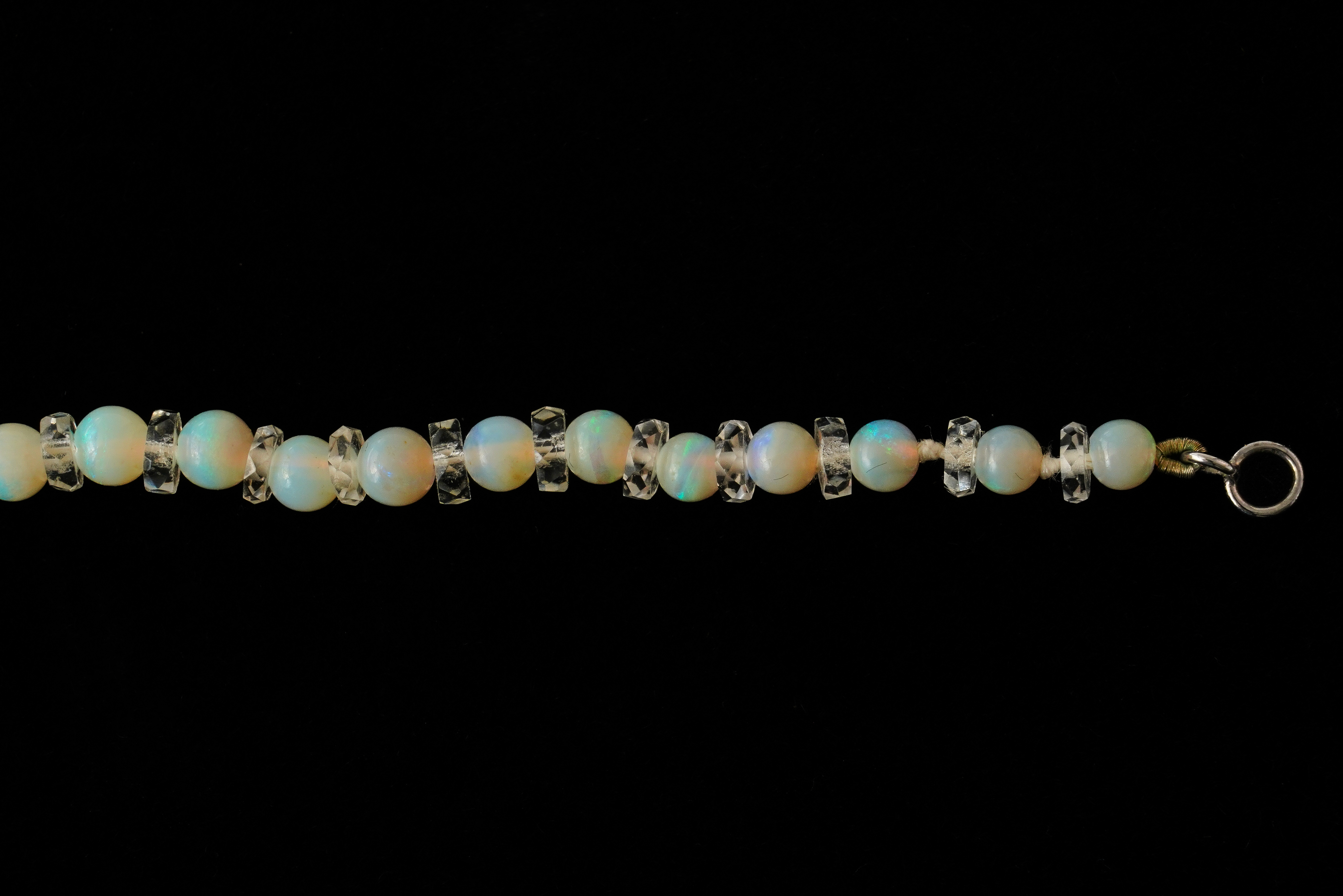 AN OPAL BEAD AND ROCK CRYSTAL NECKLACE - Image 13 of 15