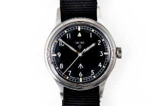 A STEEL CASED SMITHS 1967 MILITARY WRISTWATCH