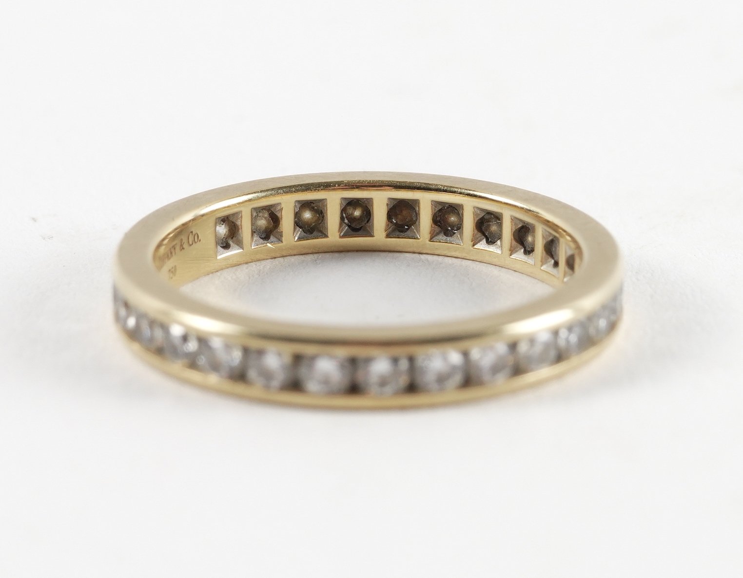 A TIFFANY AND CO 18CT GOLD AND DIAMOND FULL ETERNITY RING - Image 2 of 4