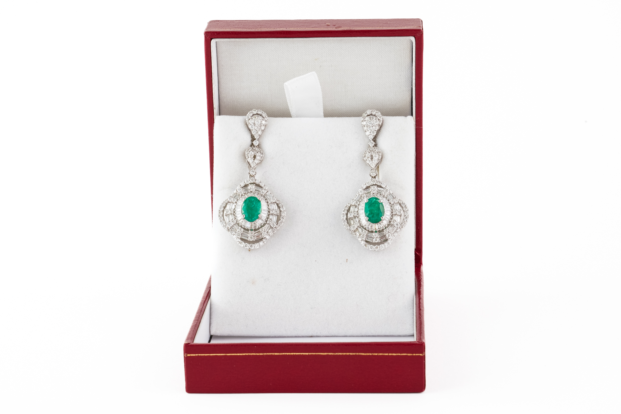 A PAIR OF DIAMOND AND EMERALD SET DROP EARRINGS, BOXED (2) - Image 3 of 7