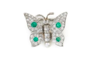 AN EMERALD AND DIAMOND BUTTERFLY SCATTER PIN