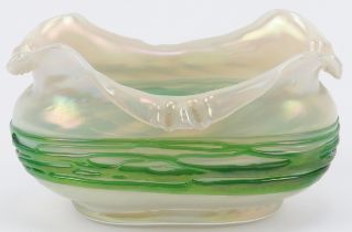 A European Art Nouveau iridescent glass bowl in the manner of Loetz, late 19th/early 20th century.