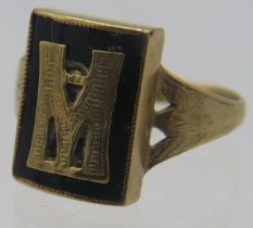 A 9ct gold & enamelled mourning ring with two screws to the back, size S, boxed. Condition report: