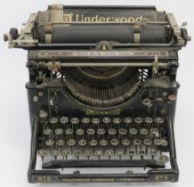 A vintage Underwood Standard No5 black painted metal typewriter. 24 cm height. Condition report: