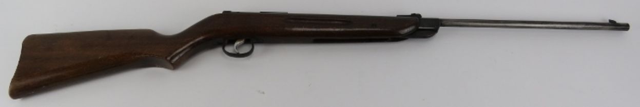 A Diana Mod 27 air rifle. (.177 calibre). Condition report: Some wear with age as illustrated.