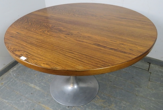 A mid-century tropical hardwood ‘tulip’ circular dining table by Arkana, in the manner of Eero - Image 2 of 2