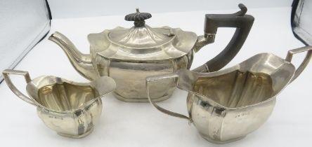 A three piece Batchelor's tea service comprising of teapot, sugar bowl and cream jug. Teapot with