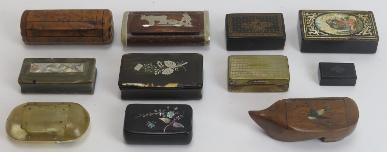 Eleven antique snuff boxes, 19th century. (11 items) 9.2 cm longest length. Condition report: