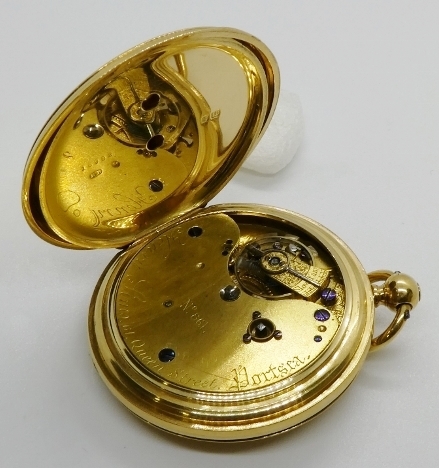 A Victorian 18ct gold half hunter c.1865, key wind, white dial black Roman Numerals and outer minute - Image 3 of 5