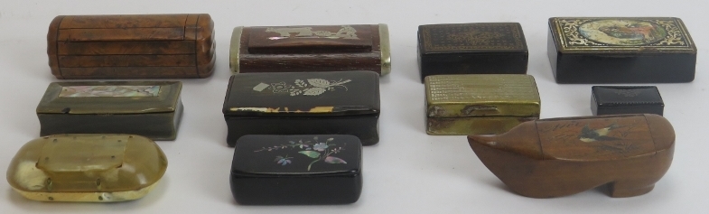 Eleven antique snuff boxes, 19th century. (11 items) 9.2 cm longest length. Condition report: - Image 2 of 2