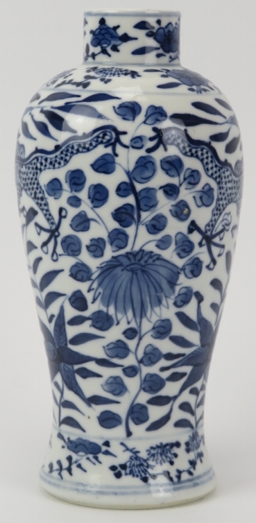 Two Chinese blue and white porcelain meiping vases and a scalloped bowl, 19th century. Both vases - Image 7 of 10