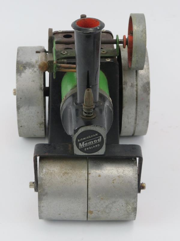 A vintage Mamod steam roller, SE1 stationary steam engine with light bulb generator and polishing - Image 3 of 4