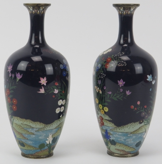 A pair of Japanese cloisonné enamelled vases, late Meiji/Taisho period. (2 items) 15.4 cm height. - Image 2 of 3