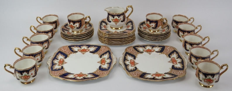 A Royal Albert ‘Royalty’ pattern set of twelve tea set, circa 1932. (39 items) Serving plates: 25.