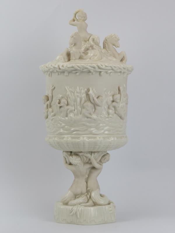 A large Belleek ‘Prince of Wales’ porcelain ice pail and cover. Decorated depicting scenes of - Image 2 of 9