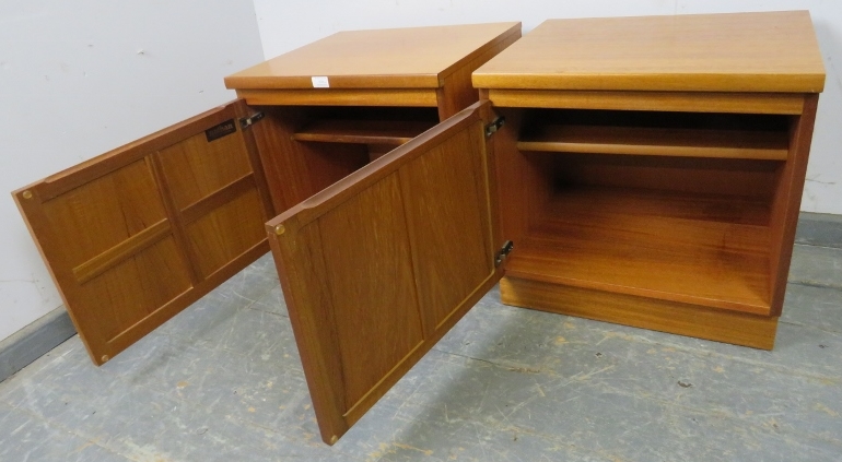 A pair of mid-century teak bedside cabinets by Parker Knoll, the doors with lattice mouldings - Image 2 of 3