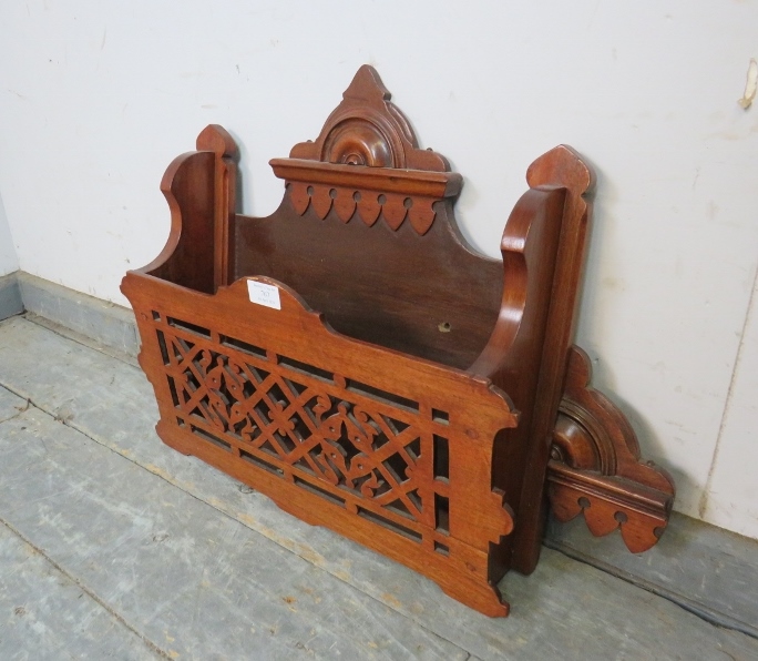 An unusual Aesthetic Movement mahogany wall-mounting magazine/letter rack with carved and pierced - Image 2 of 2