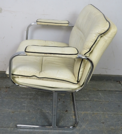 A mid-century desk chair in the manner of Peiff, upholstered in cream leather with black piping, - Image 3 of 4